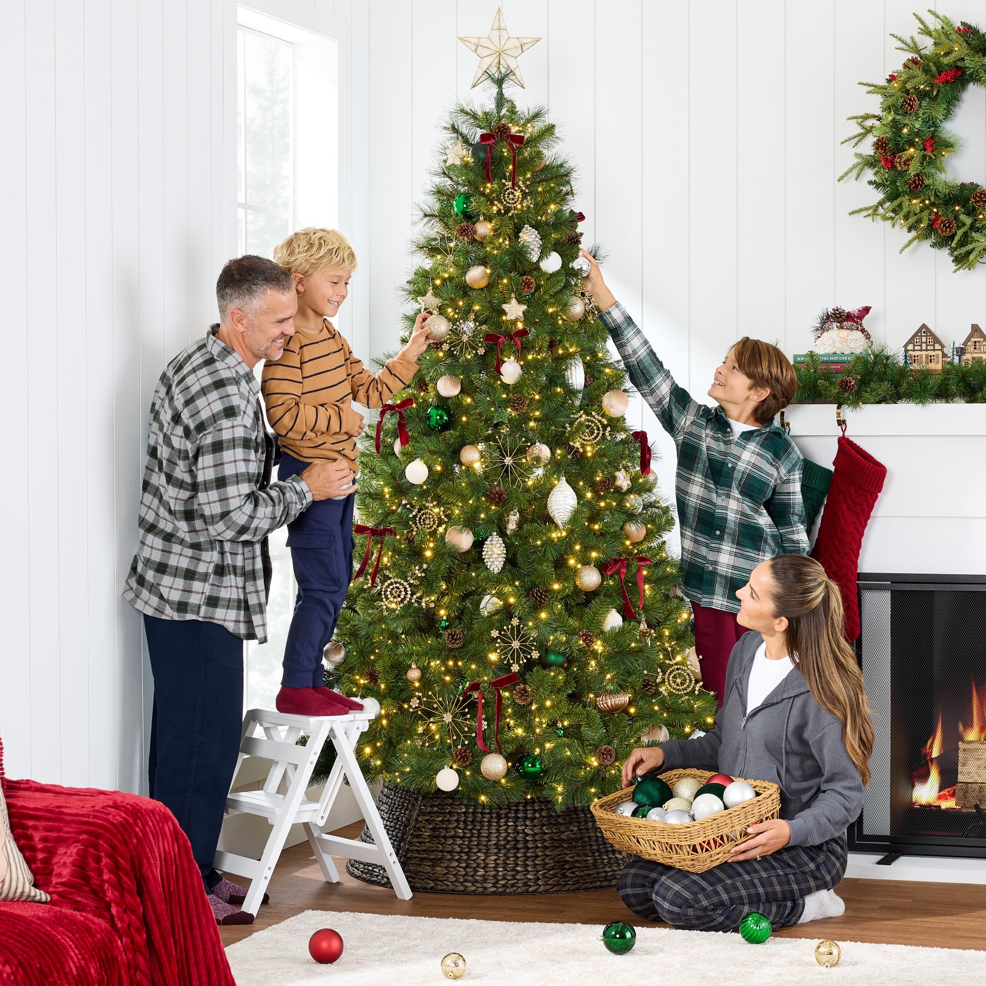 Pre-Lit Artificial Scotch Pine Christmas Tree with Metal Stand with eye-catching holiday style